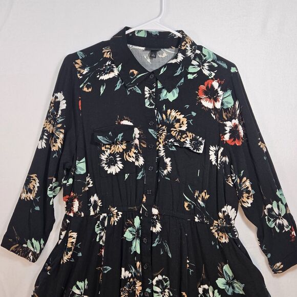 Torrid Floral Button Front Collared Midi Shirt Dress 3/4 Sleeve Black Size 1 - Picture 2 of 16